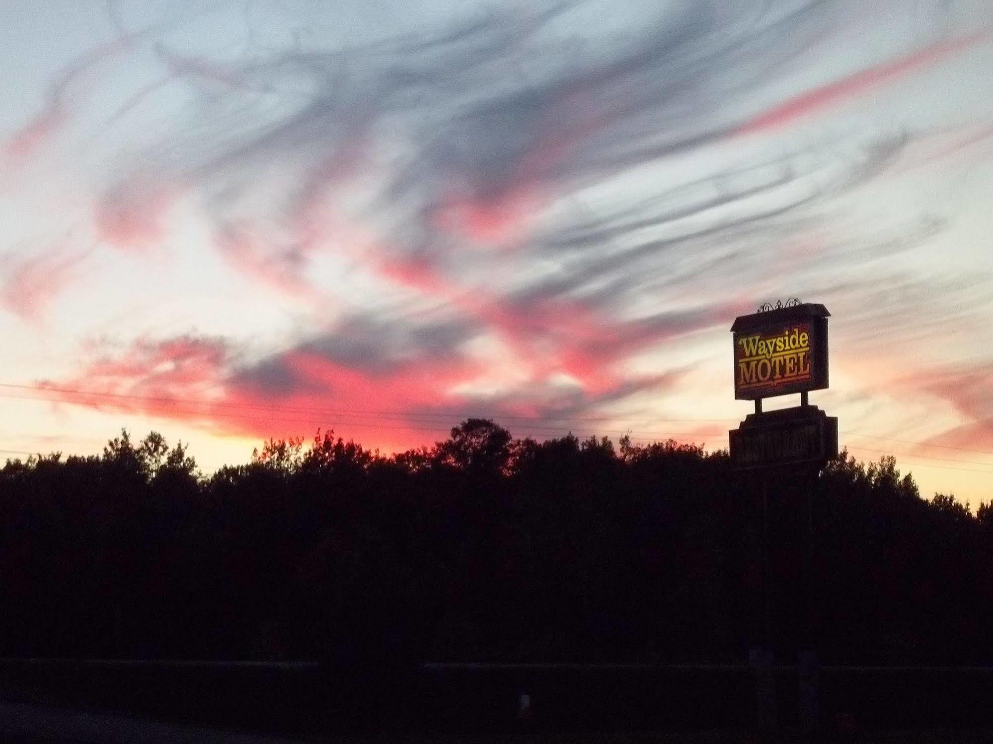 Wayside Motel Manitoulin Manitowaning Buitenkant foto