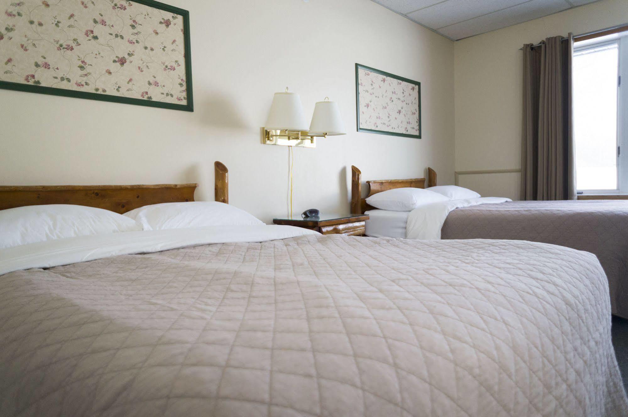 Wayside Motel Manitoulin Manitowaning Buitenkant foto