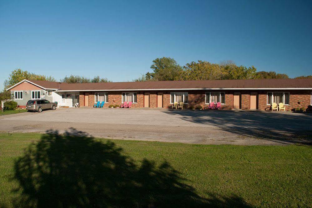 Wayside Motel Manitoulin Manitowaning Buitenkant foto